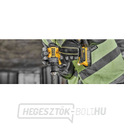 DEWALT DCD800E2T akkus fúró-csavarozó (2x PowerStack akkumulátor) 90 Nm Előnézet 