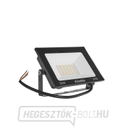 LED reflektor 30W - hideg fehér 6500K (80) Előnézet 