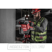 Milwaukee M18 ONEFHXDEL-552C (5,5 Ah) 4 üzemmódú akkus kalapács 26 mm SDS-plus Fixtec anyával és szívófejjel Előnézet 