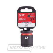 1/2" Milwaukee Shockwave™ Impact Duty 21 mm-es ütvecsapó hüvely, rövid Előnézet 