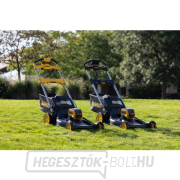 Akkumulátoros fűnyírógép 2x18V 2x8,0Ah DeWALT DCMWSP156W2 Előnézet 