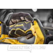 DeWALT DCS378N 18V akkumulátoros szalagfűrész akkumulátor nélkül Előnézet 