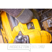 Akkus szegező DEWALT DCN950N, akkumulátor és töltő nélkül Előnézet 