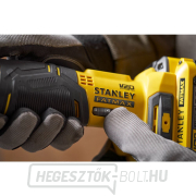 Stanley V20 kefe nélküli oszcilláló csiszológép, 2 x 2,0 Ah, kitbox Előnézet 